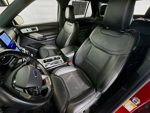 Used 2022 Ford Explorer ST w/ Equipment Group 401A image 2