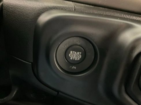 Used 2020 Jeep Wrangler Sport image 16