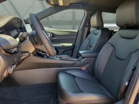 New 2026 Jeep Compass Latitude AWD/4WD image 11