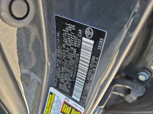 Used 2025 Toyota Camry SE FWD image 25