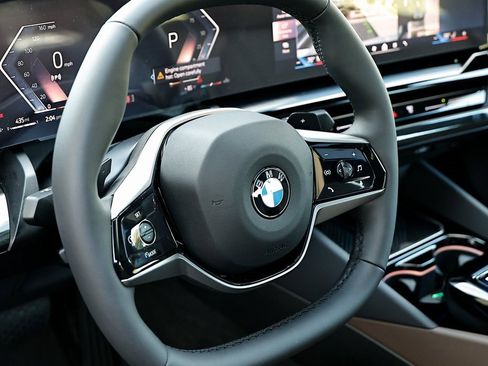 Used 2026 BMW 530i w/ Premium Package image 20