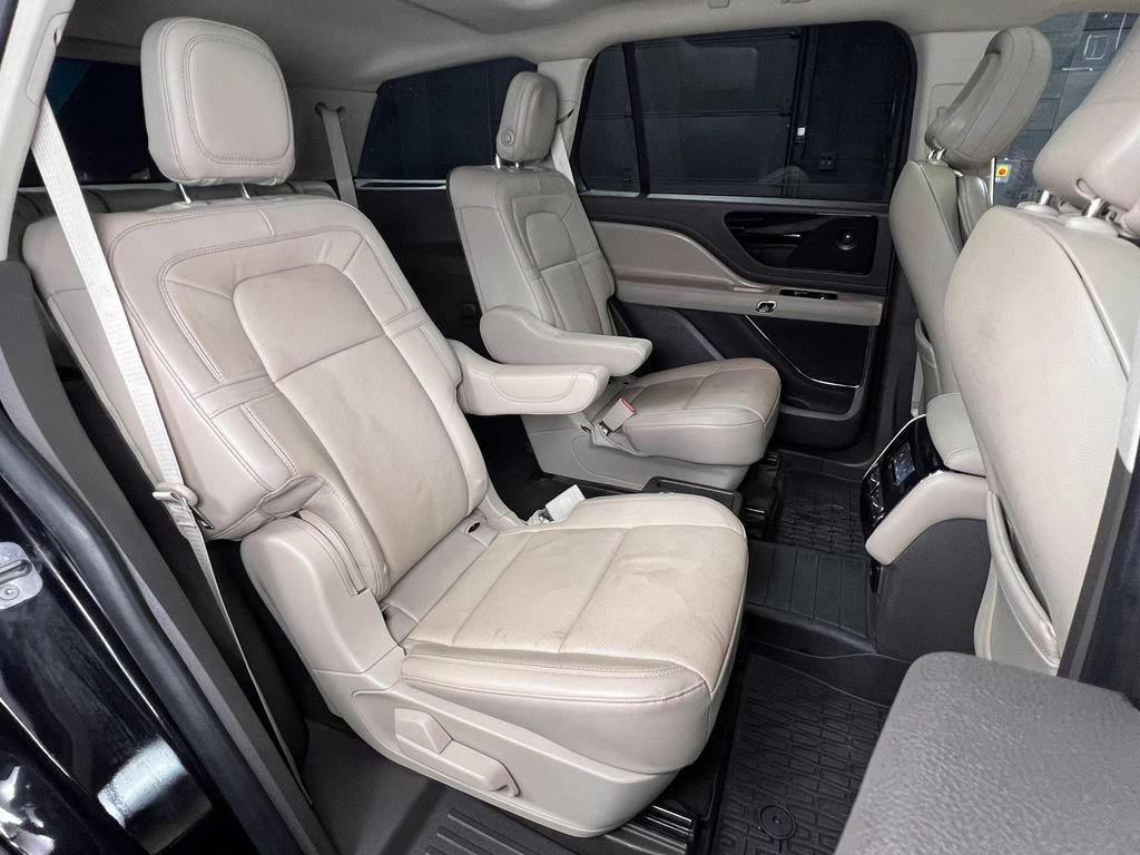 Used 2020 Lincoln Aviator Reserve w/ Equipment Group 201A AWD/4WD image 30