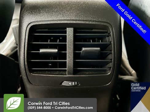 Used 2025 Ford Escape Platinum image 29