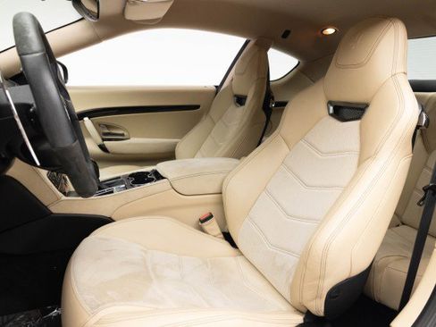 Used 2015 Maserati GranTurismo Sport image 8