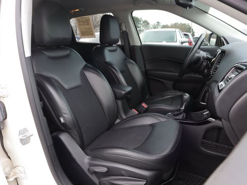 Used 2019 Jeep Compass Altitude image 27