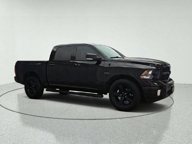 Used 2019 RAM 1500 Classic SLT w/ Black Appearance Group AWD/4WD image 2