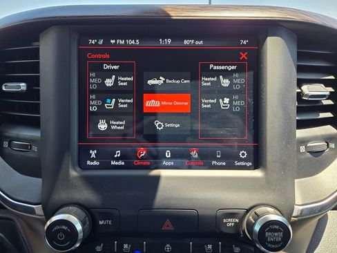 Used 2020 RAM 1500 Laramie AWD/4WD image 23