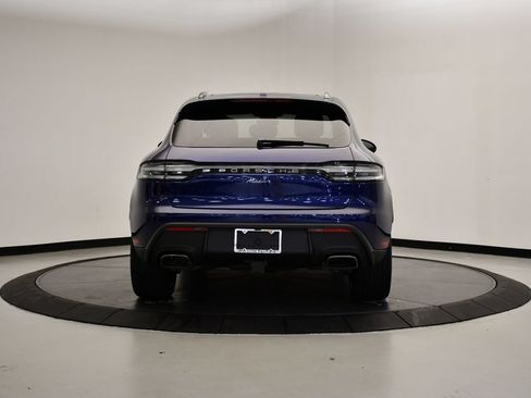 Certified 2026 Porsche Macan AWD/4WD image 6