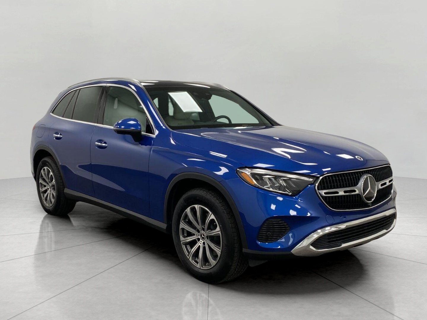 Certified 2026 Mercedes-Benz GLC 300 4MATIC image 1