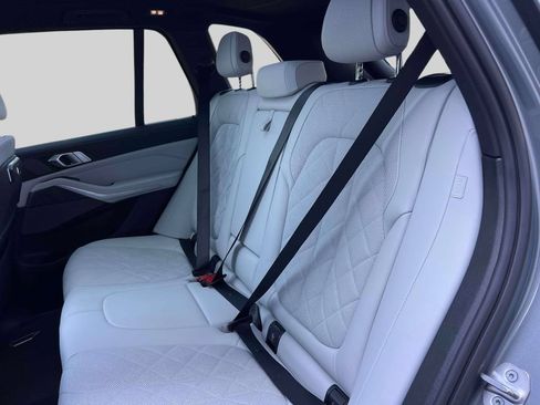 Used 2024 BMW X5 xDrive40i w/ Premium Package AWD/4WD image 14