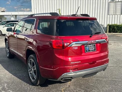 Certified 2019 GMC Acadia Denali w/ Technology Package FWD image 8