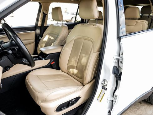 Used 2021 Jeep Grand Cherokee L Limited w/ Luxury Tech Group II image 8