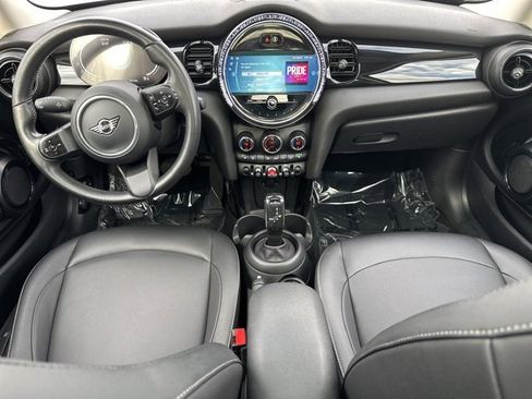 Used 2023 MINI Cooper 2-Door Hardtop image 13