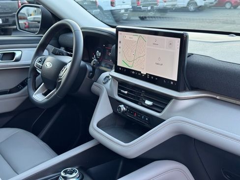 New 2026 Ford Explorer Active w/ Active Comfort Package image 25