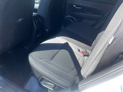 Used 2025 Hyundai Tucson SEL FWD image 11