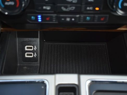 Used 2019 Ford F150 Lariat AWD/4WD image 35