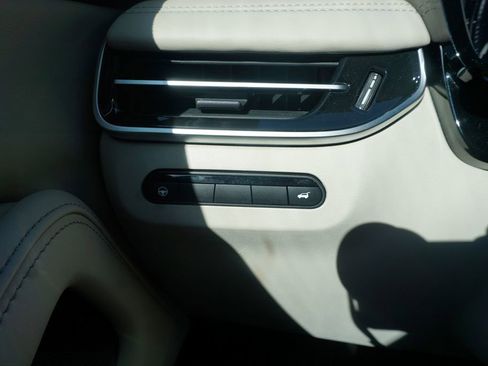 Used 2023 INFINITI QX60 Luxe w/ Cargo Package image 5