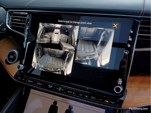 Used 2024 Jeep Grand Wagoneer L Series III image 43