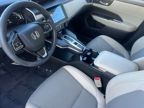 Used 2020 Honda Clarity Plug-In Hybrid image 4