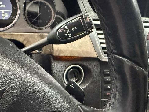 Used 2011 Mercedes-Benz E 350 4MATIC Sedan image 21