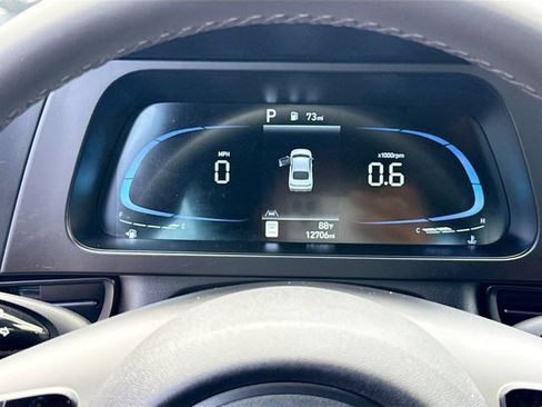 Certified 2025 Hyundai Elantra Sport FWD image 12