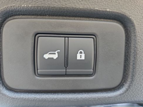 New 2026 Nissan Pathfinder SL image 13