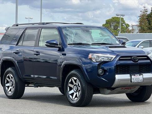 Certified 2023 Toyota 4Runner TRD Off-Road Premium AWD/4WD image 5