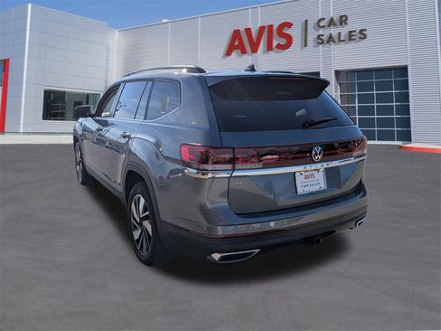 Used 2025 Volkswagen Atlas SE image 9