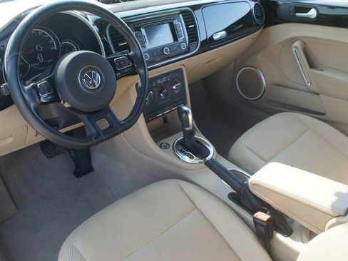 Used 2013 Volkswagen Beetle TDI FWD image 11