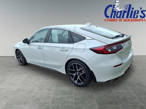 Used 2023 Honda Civic Sport Touring image 5