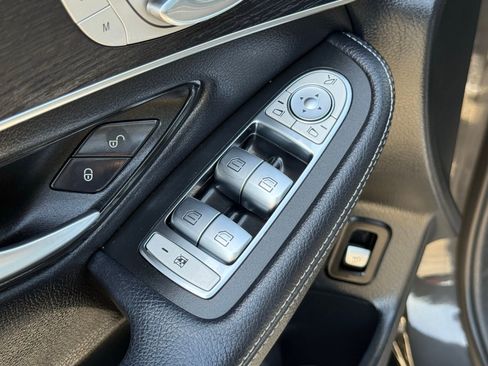 Used 2022 Mercedes-Benz GLC 300 image 24