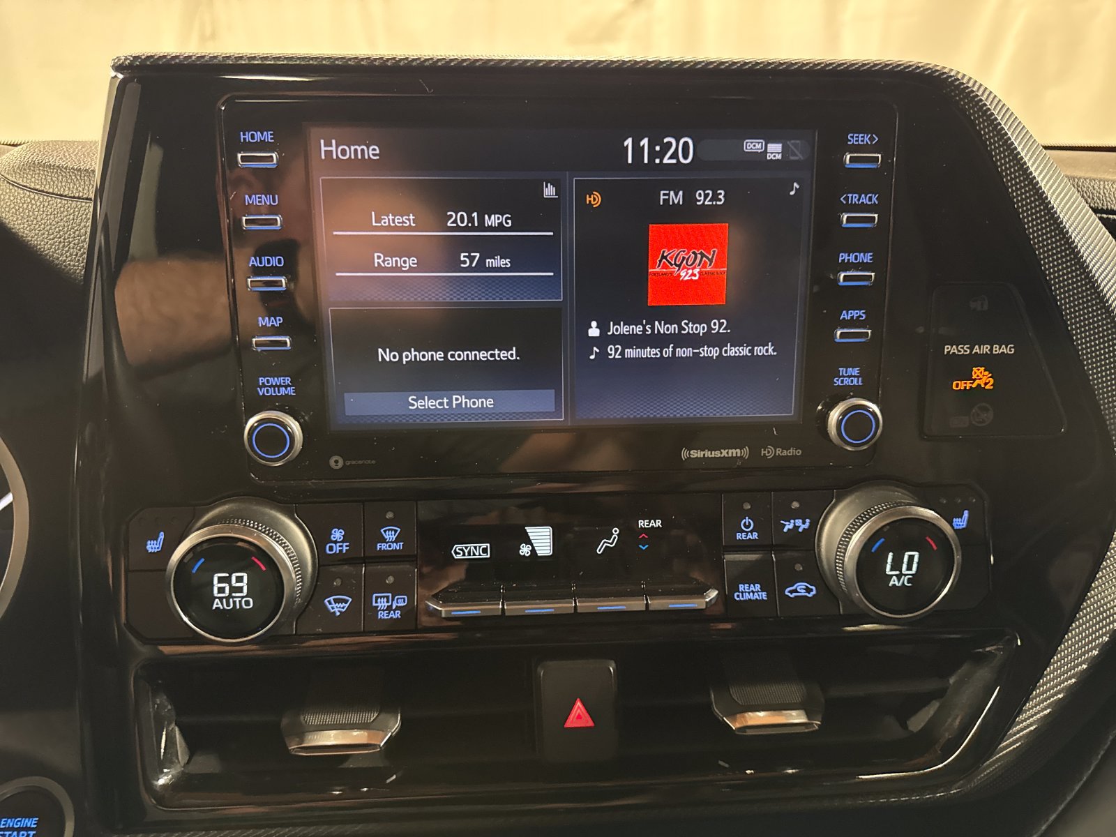 Used 2021 Toyota Highlander XSE AWD/4WD image 17