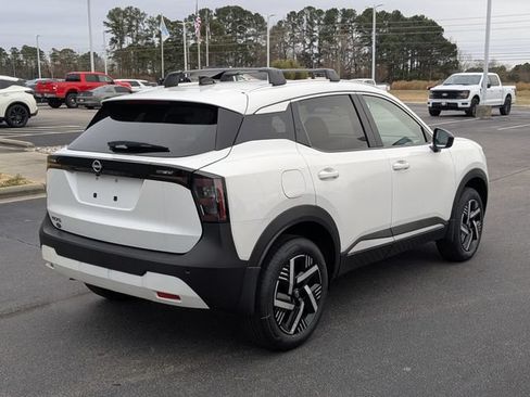 New 2026 Nissan Kicks SV w/ Cold Weather Package FWD image 3