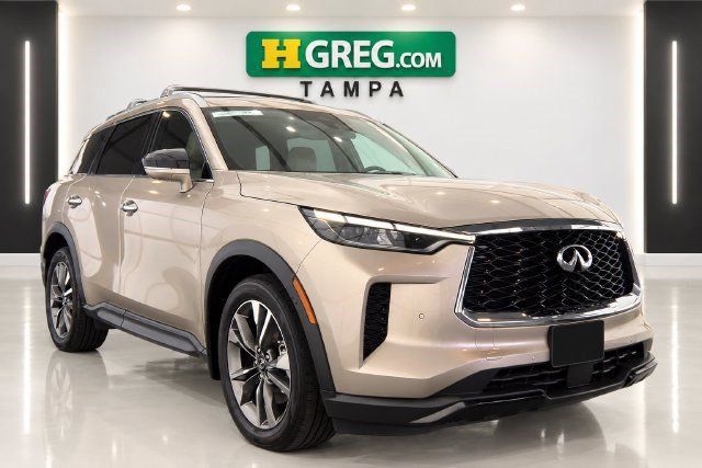 Used 2023 INFINITI QX60 Luxe w/ Cargo Package AWD/4WD image 4
