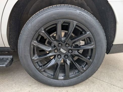 Used 2023 Cadillac Escalade Sport Platinum w/ LPO, ONYX Package image 27