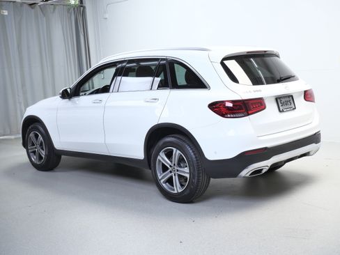 Certified 2022 Mercedes-Benz GLC 300 4MATIC w/ Premium Package Lite image 11
