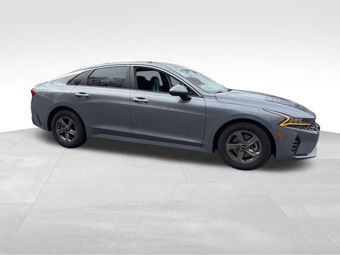 Used 2023 Kia K5 LXS image 7