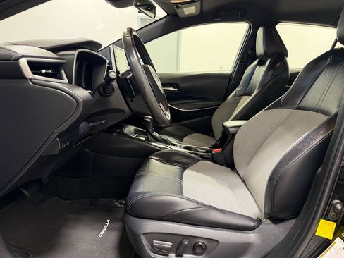 Used 2019 Toyota Corolla XSE FWD image 10
