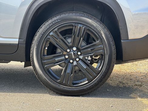 New 2027 GMC Acadia Elevation w/ Black Edition FWD image 30