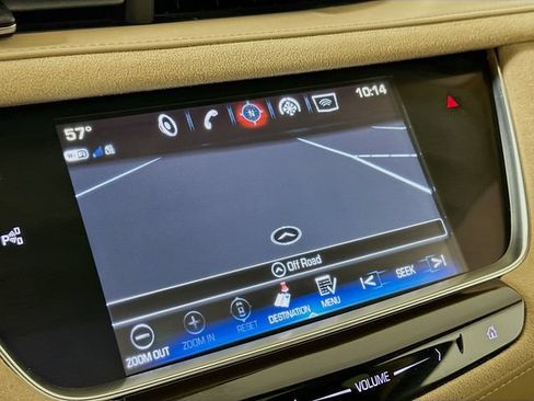 Used 2018 Cadillac XT5 Platinum w/ Driver Assist Package AWD/4WD image 19