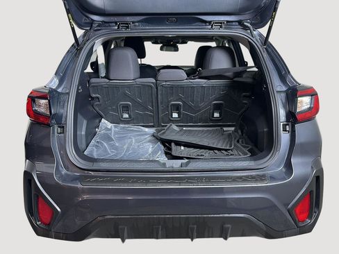 Used 2024 Subaru Crosstrek 2.0i Premium image 21