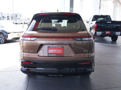 New 2026 Toyota Crown Signia image 10