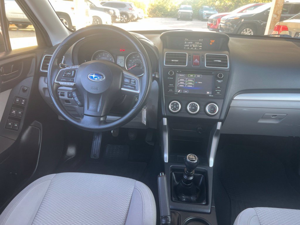 Used 2016 Subaru Forester 2.5i AWD/4WD image 16