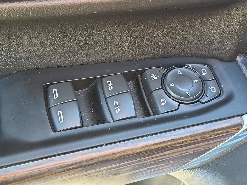 Used 2022 Chevrolet Silverado 1500 High Country AWD/4WD image 13