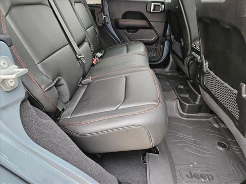 Used 2025 Jeep Wrangler Unlimited Rubicon image 20