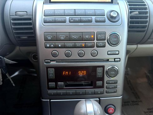 Used 2004 INFINITI G35 Coupe w/ Premium Pkg image 21