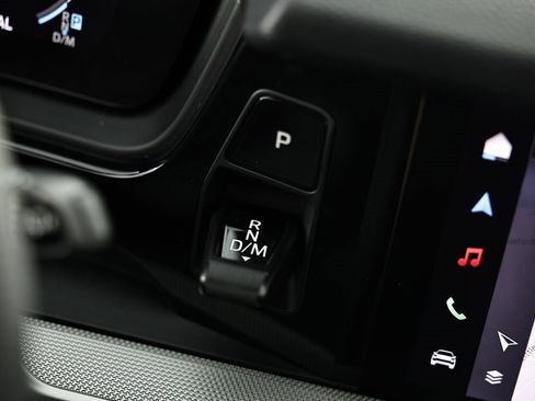 Certified 2025 Porsche Cayenne image 40