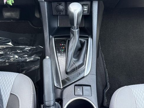 Used 2017 Toyota Corolla LE w/ Carpet Mat Package (TMS) image 12