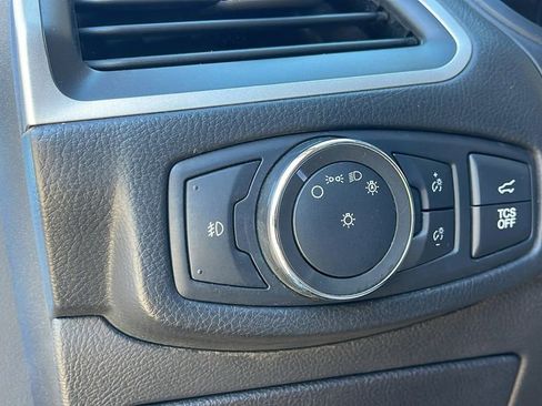 Used 2022 Ford Edge SEL w/ Sport Appearance Package image 24