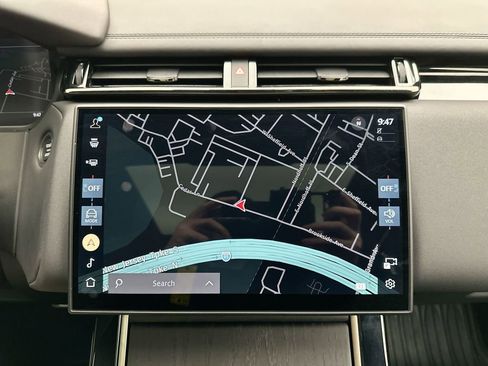 Certified 2026 Land Rover Range Rover Velar Dynamic SE AWD/4WD image 29